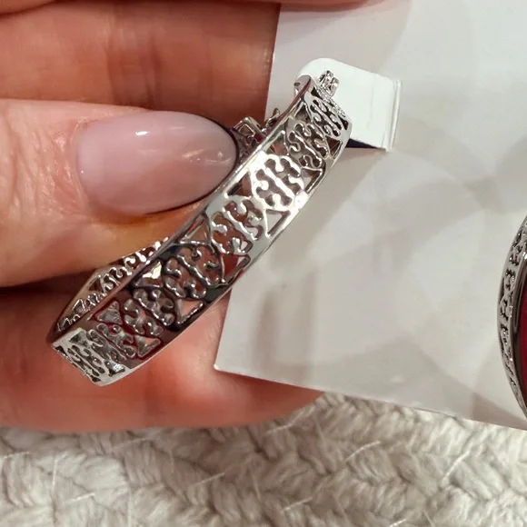 Tory Burch SET - Kinsley silver cuff bracelet & Kinsley Hoop Earrings + dust bag - Picture 7 of 12
